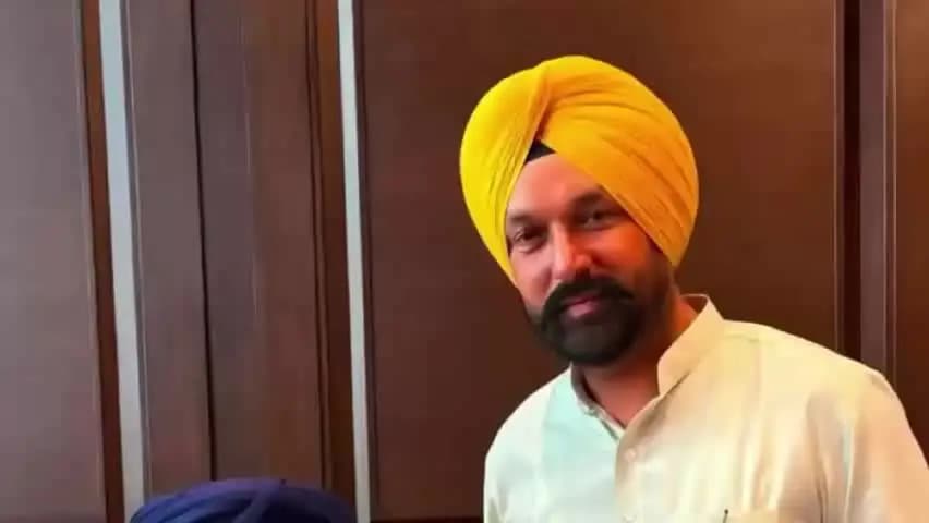 ਬਰਨਾਲਾ: ਨਗਰ ਨਿਗਮ ਚੋਣਾਂ ਦੇ ਵਾਰਡ ਨੰਬਰ ਦੋ ਅਤੇ 36 ਸਬੰਧੀ ਹਾਈਕੋਰਟ ਵੱਲੋਂ ਦਸ ਜਾਣਿਆਂ ਨੂੰ ਸੰਮਣ ਜਾਰੀ