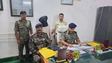 हंटरगंज: हंटरगंज में चोरी पर पुलिस का ताबड़तोड़ एक्शन, भारतमला से चोरी हुआ सामान व पिकअप बरामद, एक गिरफ्तार