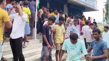 গাজোল: গাজোলে কম দামে বিভিন্ন ঘর সাজানো সামগ্রিক ফার্নিচার টোপ,কোটি টাকার প্রতারণার অভিযোগ!বন্ধ করে উধাও সংস্থা