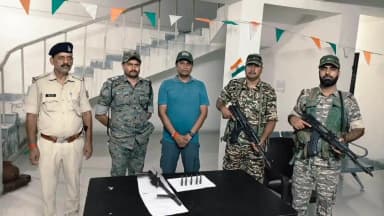 मदनपुर: लँगूराही कैंप से 1.5 किमी उत्तर पश्चिम दिशा में एक जंग लगे देसी निर्मित हथियार और पांच जंग लगे जिंदा कारतूस बरामद