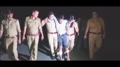 जसवंतनगर: ग्राम धनुआ मोड से पुलिस मुठभेड़ में हत्याकांड का मुख्य आरोपी अंशुल घायल, दोनों पैरों में लगी गोली