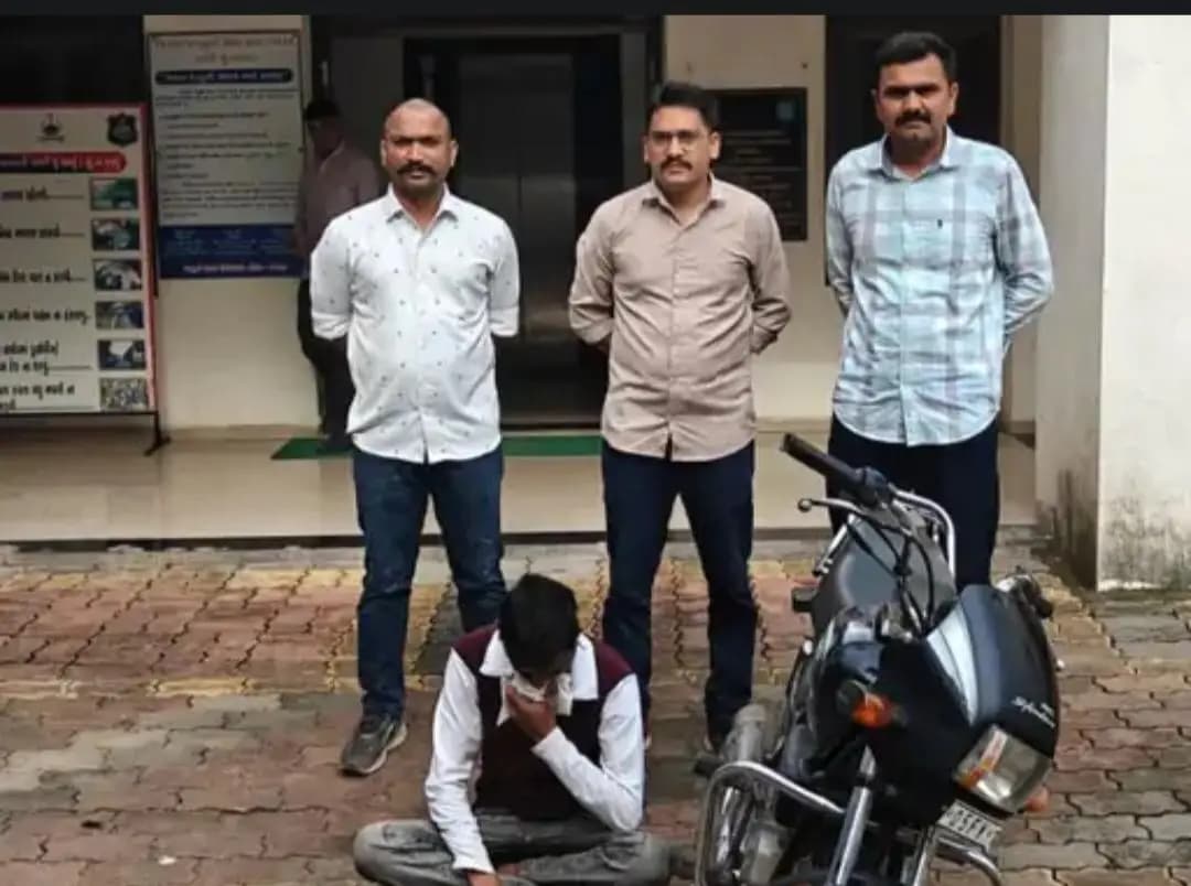 વ્યારા: વ્યારામાં મોટરસાયકલ ચોરીનો ભેદ ઉકેલાયો, આરોપી ઝડપાયો