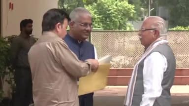 केंद्रीय मंत्री भूपेंद्र यादव, मनोहर लाल खट्टर और हरियाणा के मंत्री राव नरबीर ने की बैठक