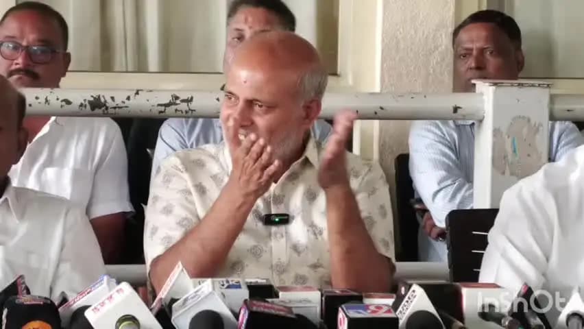 ಮೈಸೂರು: ಐಬಿಯಲ್ಲಿ ಕುಳಿತು ಮೀಟಿಂಗ್ ಮಾಡಿದರೆ ಆಗಲ್ಲ, ನೀರಾವರಿ ಸಚಿವರು ಸ್ಥಳಕ್ಕೆ ಬಂದು ನೋಡಬೇಕು: ಮಾಜಿ ಸಚಿವ ಸಾರಾ ಮಹೇಶ್