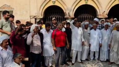 टोहाना: कन्हड़ी गांव में बिजली विभाग की बिना सूचना कार्रवाई पर ग्रामीणों का सख्त विरोध