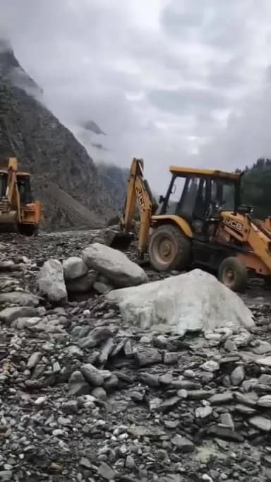 स्पीति: बाढ़ से क्षतिग्रस्त चौखंग-नैनगार सड़क 24 घंटे में बहाल, राहत मिली