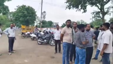 अकलेरा: अकलेरा नगरपालिका के अधिशासी अधिकारी पुखराज मीणा के साथ हुई मारपीट, पुलिस ने आरोपियों को किया गिरफ्तार