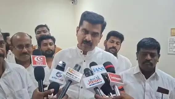 திருச்சி: தமிழக மக்களை பாதிக்கும் எந்த சட்டத்தை மத்திய அரசு கொண்டு வந்தாலும் எதிர்ப்போம் தனது அலுவலகத்தில் எம்பி துரை வைகோ பேட்டி