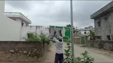 आबू रोड: आबूरोड में आचार संहिता का असर तेज, पालिका अधिशाषी अधिकारी के निर्देश पर होल्डिंग बोर्ड हटाने का अभियान हुआ तेज