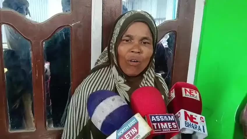 ধুবুৰী ভাগ: ধুবুৰীৰ ধৰ্মশালা গাছপাৰা গাঁৱত নিজ পত্নীয়ে স্বামীক আক্ৰমণ সন্দৰ্ভত ভুক্তভোগীৰ পৰিয়ালৰ প্ৰতিক্ৰিয়া।