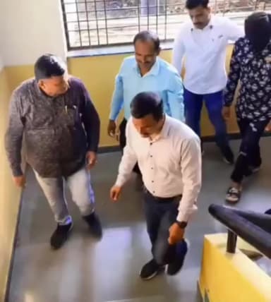 नांदेड: स्थानिक गुन्हे शाखा आणि इतवारा डीबी पथकाची संयुक्त कारवाई; चैन स्नॅचिंगचे ९ गुन्हे उघड, सोन्या-चांदीसह मोबाईल जप्त