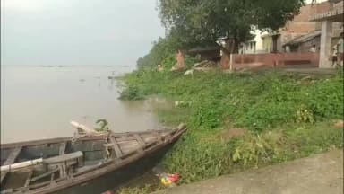 धरहरा: गंगा का जलस्तर बढ़ा, बाहाचौकी के निचले इलाकों में घुसा बाढ़ का पानी; हेमजापुर और शिवकुंड में भी दहशत