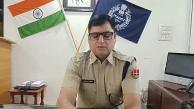नागौर पुलिस की तरफ से आमजन से अपील की जाती है कि जिन किसानों के साथ बीमा एजेंटो या ठगों के द्वारा कूटरचित दस्तावेज तैयार कर, फर्जी फसल बीमा क्लेम उठाकर धोखाधड़ी की गई है, इस संबंध में आप अपनी शिकायत संबंधित पुलिस थाने में दर्ज करावें। नागौर पुलिस द्वारा अनुसंधान कर, आरोपियों के विरुद्ध विधि सम्मत कार्रवाई की जावेगी।
@IgpAjmer
@PoliceRajasthan