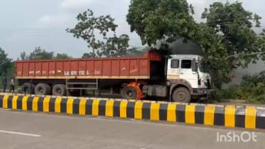 वणी: वणी-नांदेपेरा मार्गावर चालत्या 18 चाकी ट्रकच्या टायरला आग; नागरिकांच्या सतर्कतेने मोठा अनर्थ टळला
वणी