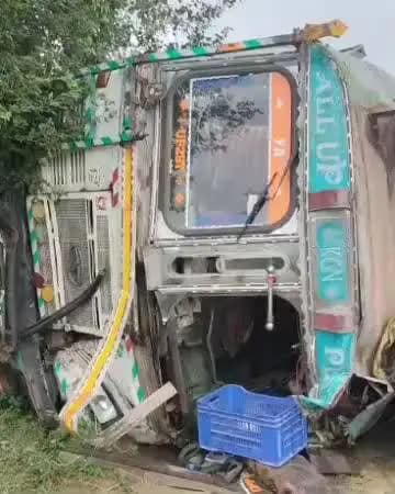 तिलहर: जैतीपुर थाना क्षेत्र में ट्रक ने ट्रैक्टर ट्राली में मारी टक्कर, 2 कावड़ियों की मौत, 4 घायल