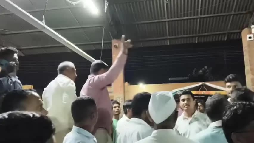 नंदुरबार: मिरचीच्या दरावरून भाजीपाला मार्केटमध्ये शेतकरी आक्रमक
