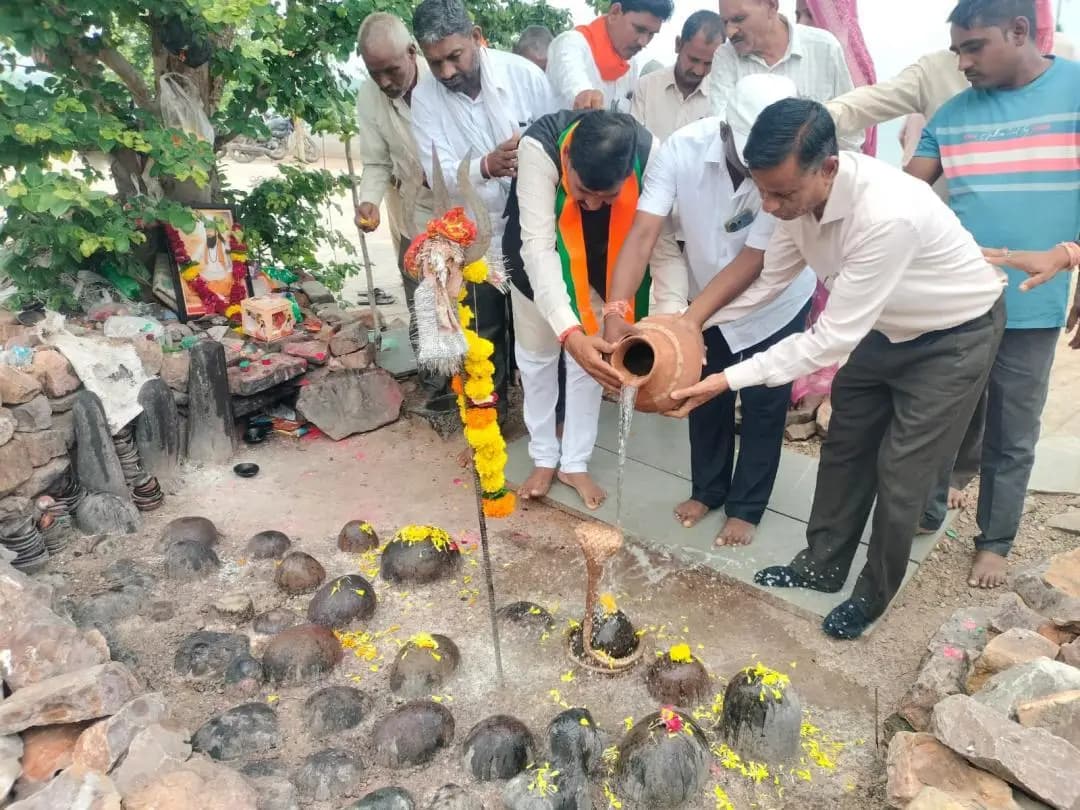 કડાણા: ખેડાપા ગામમાં 650મી ગુરુ રવિદાસ મહારાજ જન્મજયંતી પર ભવ્ય કળશ યાત્રા યોજાઈ