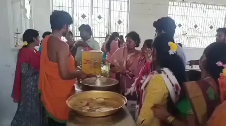 విజయనగరం అర్బన్: శ్రావణ శుక్రవారం పర్వదినాన్ని పురస్కరించుకుని కొటారుబిల్లిలోని శ్రీ కనకదుర్గామాత ఆలయంలో ప్రత్యేక పూజలు