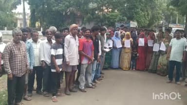 कुक्षी: सूसारी के आदिवासी समाज सैकड़ों की संख्या में पहुंचे कुक्षी स्थानीय अधिकारियों से मांगलिक भवन कार्य को लेकर की मांग