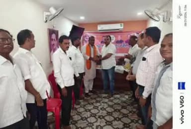 ଖରିଆର: ଖଡ଼ିଆଳ ବିଜେପି କାର୍ଯ୍ୟାଳୟରେ ରିଷିପିଟି ମଣ୍ଡଳରେ ଶକ୍ତି କେନ୍ଦ୍ର ପ୍ରାକ୍-ପ୍ରସ୍ତୁତି ବୈଠକ ଅନୁଷ୍ଠିତ
