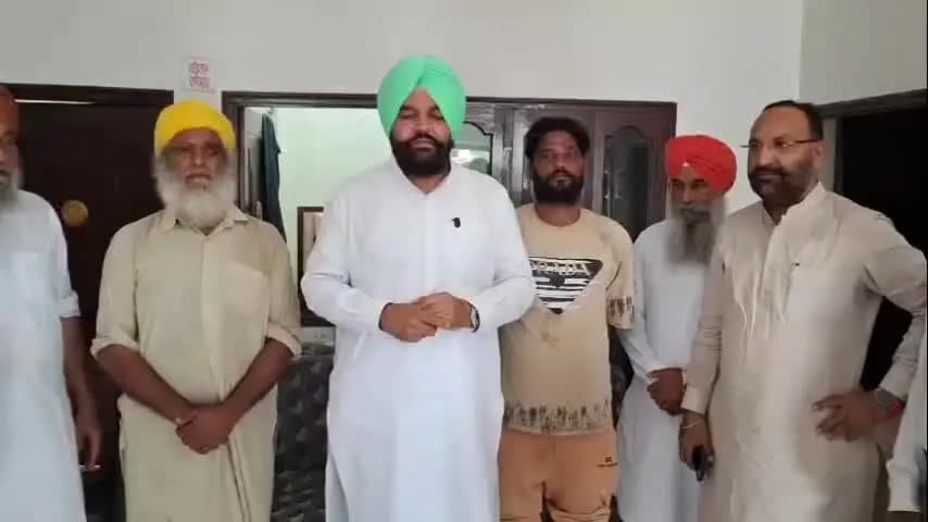 ਅੰਮ੍ਰਿਤਸਰ 2: ਅਜਨਾਲਾ ਇਲਾਕੇ ਦੇ ਵਿੱਚ ਪਹੁੰਚੇ ਐਮਪੀ ਗੁਰਜੀਤ ਸਿੰਘ ਔਜਲਾ ਗਰਨੇਡ ਹਮਲੇ ਦੀ ਕੀਤੀ ਨਿੰਦਿਆ