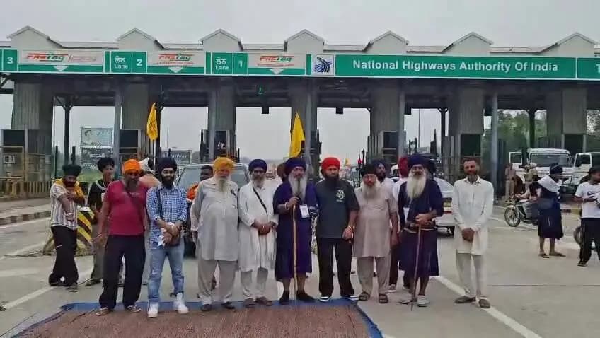 ਬਲਾਚੌਰ: ਕੌਮੀ ਇਨਸਾਫ਼ ਮੋਰਚੇ 'ਤੇ ਪੰਜਾਬ ਬੰਦ, ਟੋਲ ਪਲਾਜਾ ਬੱਛੂਆਂ ਕੀਤਾ ਗਿਆ ਬੰਦ
