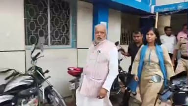 बिहार: मंत्री श्रवण कुमार ने नालंदा के जिलाधिकारी से मुलाकात की, चीनी पर दिए अपने बयान से मुकरे