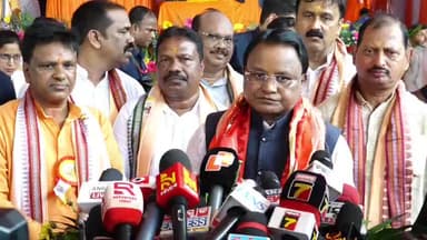 ଅନୁଗୋଳ: ଗୁରୁଜାଙ୍ଗ ଗ୍ରାମରେ ଯୋଗ ଦେଇ ପ୍ରତିକ୍ରିୟା ରଖିଲେ ମୁଖ୍ଯମନ୍ତ୍ରୀ ମୋହନ ଚରଣ ମାଝୀ