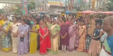 మేడ్చల్: రూపా రెడ్డి హత్య ను నిరసిస్తూ మేడ్చల్ లో పాఠశాలల బందు