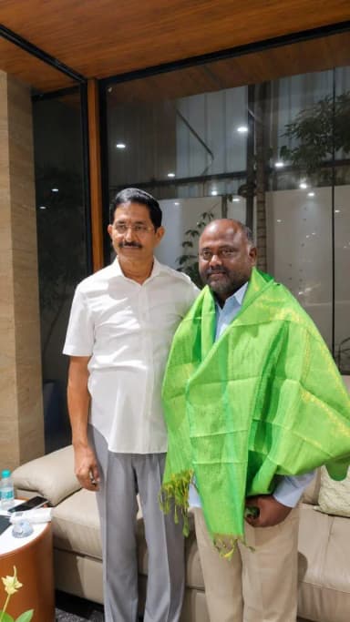కేసముద్రం: మహబూబాబాద్ కాంగ్రెస్ నూతన మండల అధ్యక్షులకు వేం నరేందర్ రెడ్డి దిశానిర్దేశం