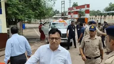 टीकमगढ़: मुख्यमंत्री डॉक्टर मोहन यादव टीकमगढ़ दौरे पर पहुंचे, जिला अस्पताल का किया निरीक्षण