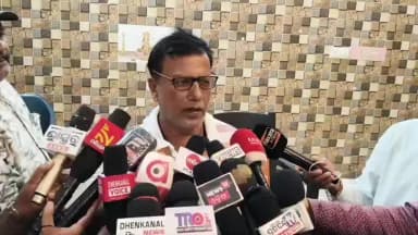ହିନ୍ଦୋଳ: ଖଡଗପ୍ରସାଦ ଗ୍ରାମ ଦେଇ ଯାଉଥିବା ରାସ୍ତାକୁ ବିରୋଧ କରି କୁରୁଣ୍ଟି ଗ୍ରାମର ପୂର୍ବତନ ସରପଞ୍ଚଙ୍କ ସାମ୍ବାଦିକ ସମ୍ମିଳନୀରେ କ୍ଷୋଭ ପ୍ରକାଶ