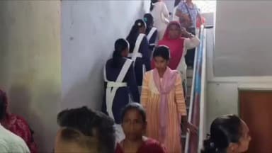 আলিপুরদুয়ার ২: কালচিনি ব্লক অফিসে বিক্ষোভ মহিলাদের অন্নপূর্ণা ভাণ্ডারের টাকা না পেয়ে