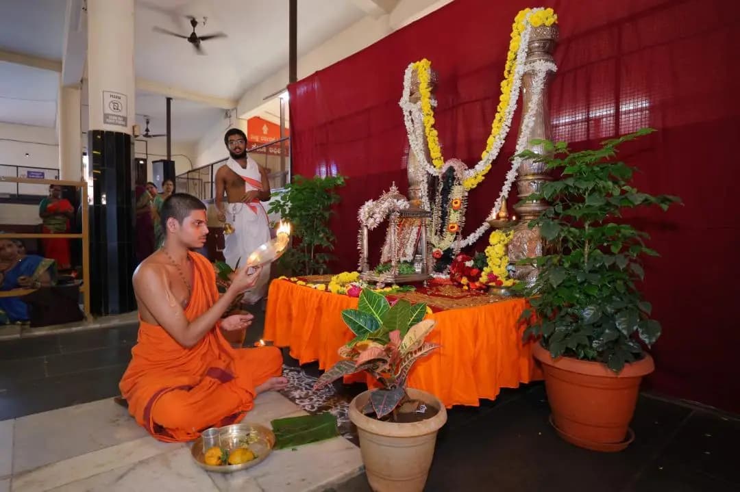 ಉಡುಪಿ: ಉಡುಪಿ ಶ್ರೀ ಕೃಷ್ಣ ಮಠದಲ್ಲಿ ಶ್ರಾವಣ ಶುಕ್ರವಾರ ಲಕ್ಷ್ಮೀ ಶೋಭಾನೆ ಪಠಣ