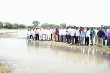 మేడ్చల్: కొల్తురు లో కలుషితమవుతున్న చెరువులను సందర్శించిన ఎంపి
