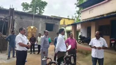 ଟିଟିଲାଗଡ: ସଇଁତଳା ବ୍ଲକ୍ରେ ଉନ୍ନୟନମୂଳକ କାର୍ଯ୍ୟର ସମୀକ୍ଷା ପ୍ରକଳ୍ପ ଅଗ୍ରଗତି ଅନୁଧ୍ୟାନ କଲେ CDO