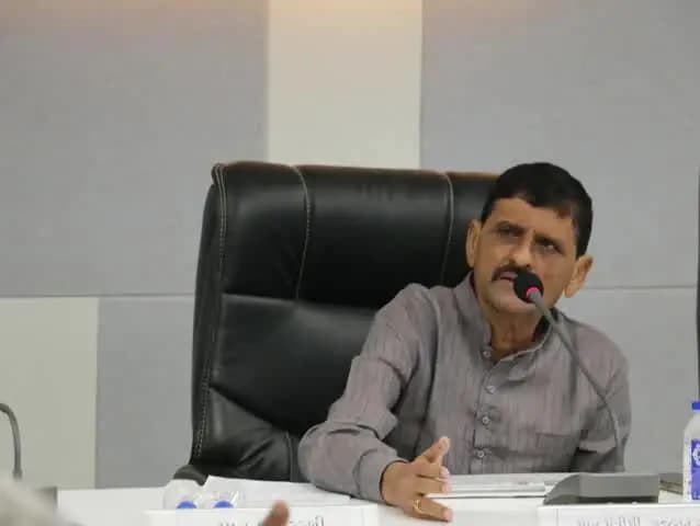 મોરબી: રાજ્યમંત્રી કાંતિભાઈ અમૃતિયાના અધ્યક્ષસ્થાને મોરબીમાં જીલ્લા સંકલન બેઠક યોજાઈ