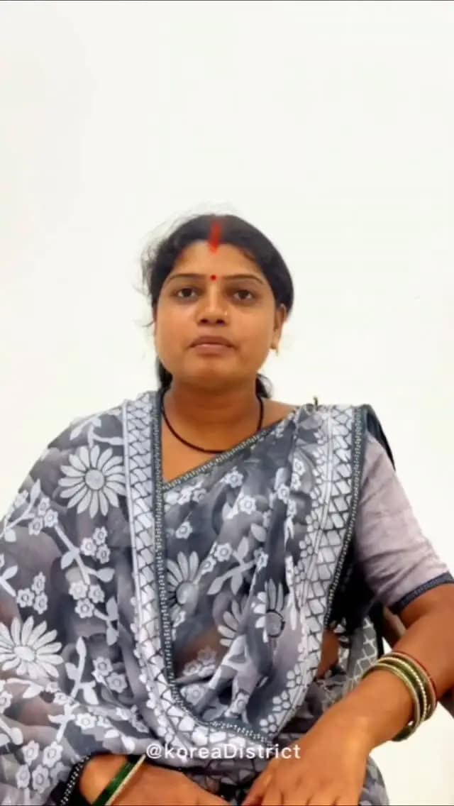 सागरपुर निवासी श्रीमती रीना साहू ने महतारी वंदन योजना की ₹1000 की राशि राखी से पहले मिलने पर मुख्यमंत्री श्री विष्णुदेव साय का आभार जताया।
उन्होंने कहा— “हमारे विष्णु भैया ने हमें राखी का तोहफा, महतारी वंदन के ₹1000, राखी से पहले ही दे दिए।”
@chhattisgarhcmo @dpr.chhattisgarh
#KoreaDistrict #Chhattishgarh #rakshabamdhan #vishnudeosai