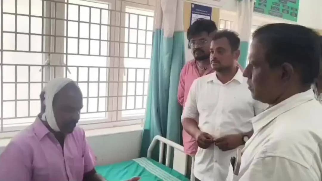 சங்கராபுரம்: சங்கராபுரம் அருகே 125 நாள் வேலை திட்டத்தில் முறைகேடு வட்டார வளர்ச்சி அலுவலரிடம் புகார் அளித்தவருக்கு தர்மஅடி