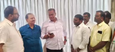 నిర్మల్: నిర్మల్ రూరల్ మండలం మేడిపల్లి గ్రామానికి వెళ్లే రహదారి అభివృద్ధికి రూ.2 కోట్లు మంజూరయ్యాయి. జాతీయ రహదారి ఎన్ హెచ్ - 44 న