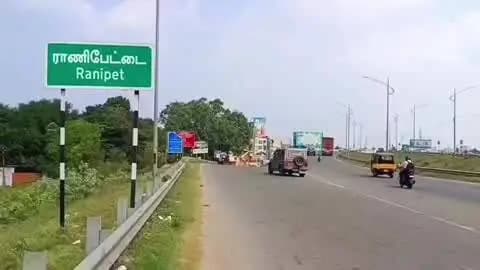 வாலாஜா: ராணிப்பேட்டை மாவட்ட காவல் கண்காணிப்பாளர் ஆற்காடு நகர காவல் நிலையத்தில் திடீர் ஆய்வு மேற்கொண்டு கோப்புகளை ஆய்வு செய்தார்