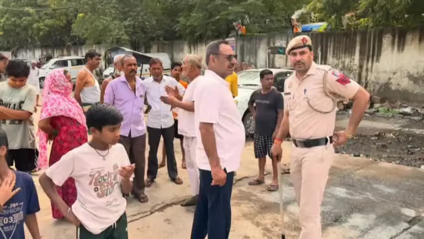 विधायक सहीराम पहलवान ने तुगलकबाद विधानसभा में चलाया स्वछता अभियान