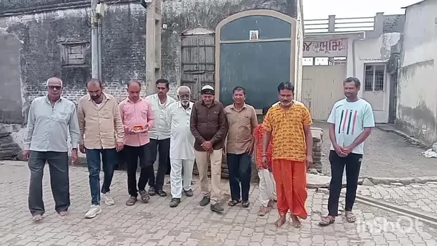 ધારી: ગોપાલગ્રામમાં સંત રવિદાસજીની 650મી જન્મજયંતી ઉજવાઈ:* ભવ્ય કળશયાત્રામાં મોટી સંખ્યામાં લોકો જોડાયા