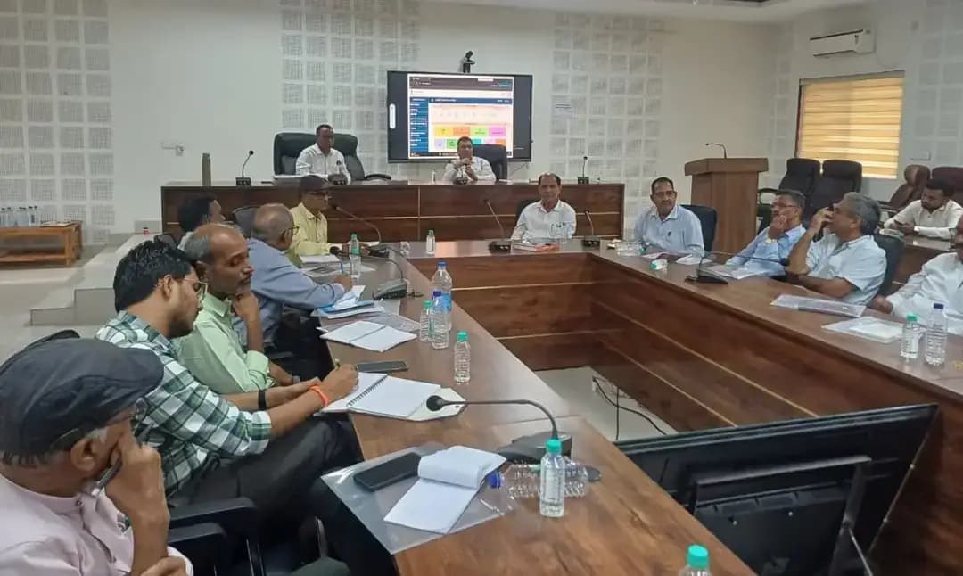 📢 आरटीआई अधिनियम पर दो दिवसीय प्रशिक्षण कार्यशाला
दुर्ग संभाग के सभी 07 जिलों के जिला स्तरीय मास्टर ट्रेनर्स ने 20-21 अगस्त को रूआबांधा, भिलाई में प्रशिक्षण लिया।
कार्यशाला में RTI आवेदनों का समयबद्ध निराकरण, जन सूचना अधिकारी व प्रथम अपीलीय अधिकारी के दायित्व, RTI ऑनलाइन पोर्टल एवं अधिनियम के प्रावधानों की जानकारी दी गई।
#RTI #DurgDivision #Chhattisgarh #Transparency