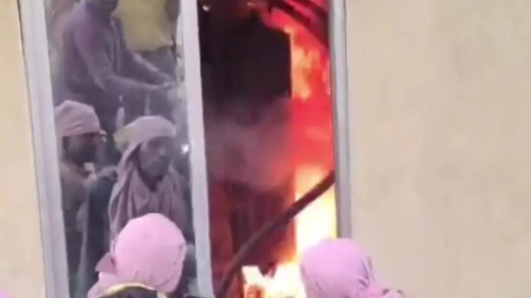 बेरमो: भंडारीदह एसआरयू प्लांट के 11000 केवी ट्रांसफार्मर में आग लगने से मची अफरातफरी