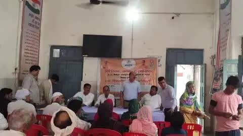 बुढ़ाना: ब्लॉक में बीडीओ सतीश कुमार के नेतृत्व में किसान गोष्ठी का आयोजन, किसानों को मोटे अनाज के विषय में जानकारी दी गई