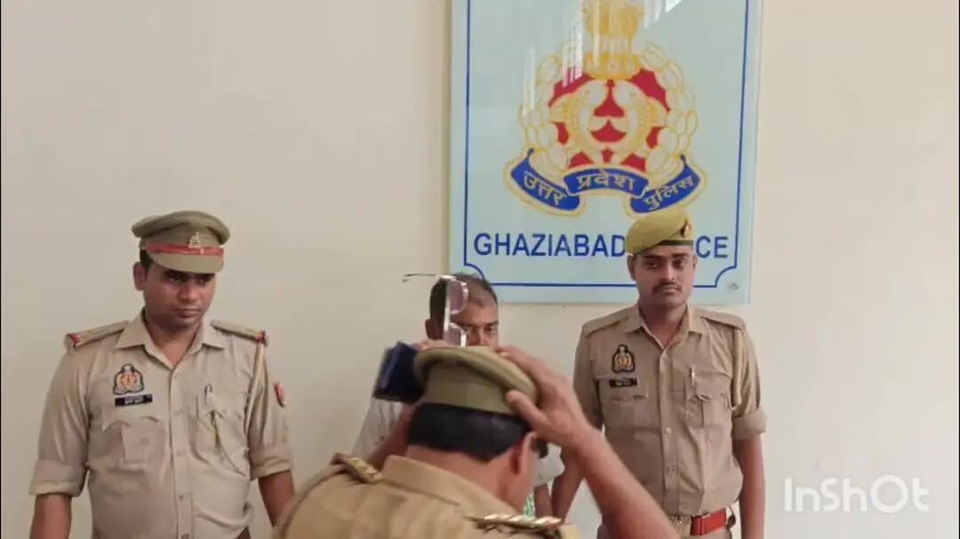 गाज़ियाबाद: खोड़ा इलाके में पत्नी और बच्ची की हत्या का मामला, आरोपी ने कहा- आर्थिक तंगी थी और पछतावा भी है