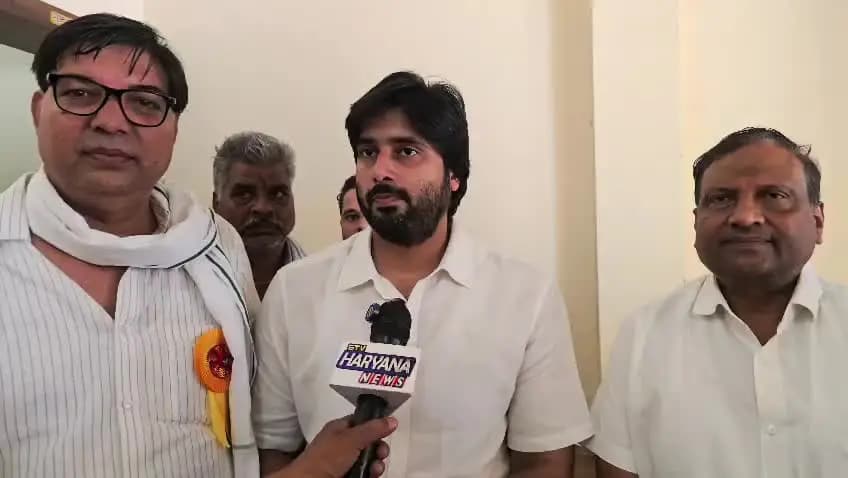 पलवल: पलवल अनाज मंडी एसोसिएशन ने अनाज मंडी में भंडारे का आयोजन किया, भाजपा नेता उत्कर्ष चौधरी ने दी शुभकामनाएँ