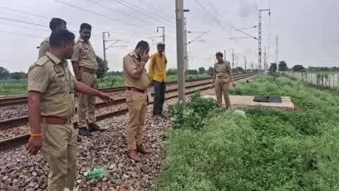 अकबरपुर: जगदीशपुर गांव के पास ट्रेन से कटकर युवती की दर्दनाक मौत, पुलिस ने शव को पोस्टमार्टम के लिए भेजा