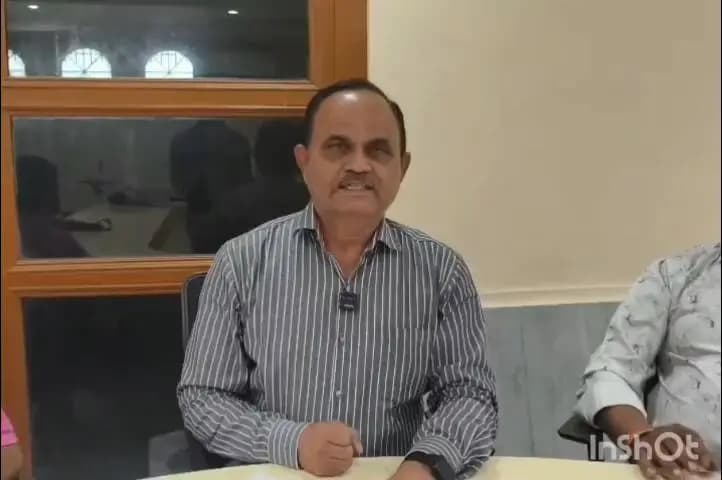 માંગરોળ: કોસંબા મર્કન્ટાઇલ બેન્ક ની વાર્ષિક સાધારણ સભામા હોબાળો મચાવનારા વિરુદ્ધ બેકના ચેરમેન ભરતસિહ ગોહિલે આંકરી પ્રતિક્રિયા આપી